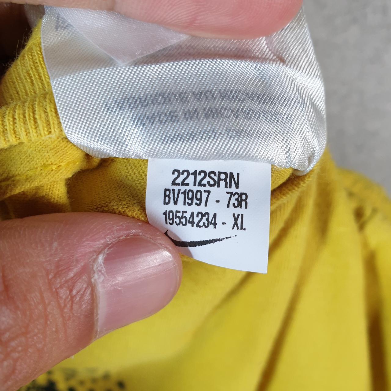 Vintage Nike T Shirt Men’s XL Yellow Printed Single Swoosh Logo Athletic C8263