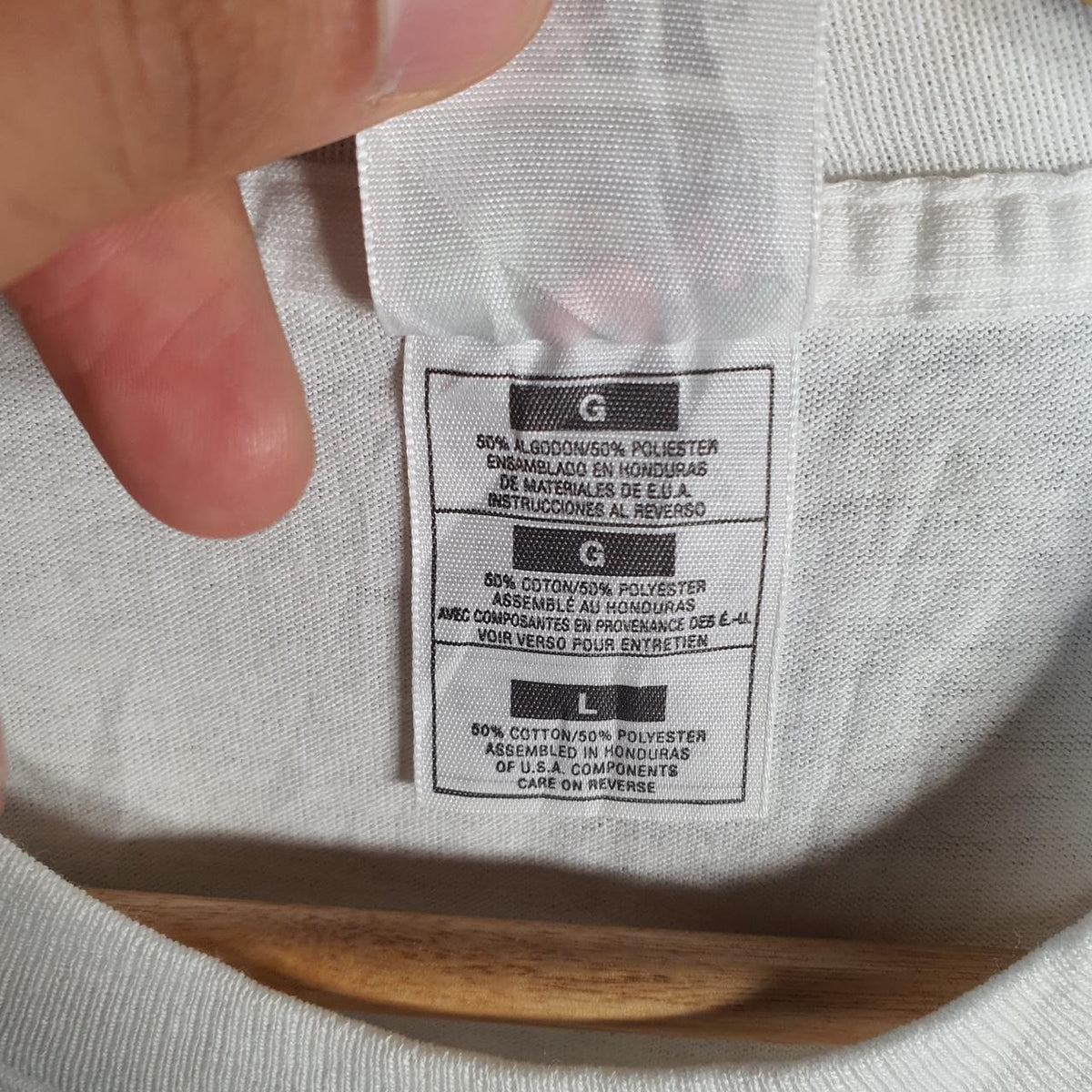 Vintage Fruit of the Loom American Red Cross 90s USA Single Stitch T Shirt Men’s Large White