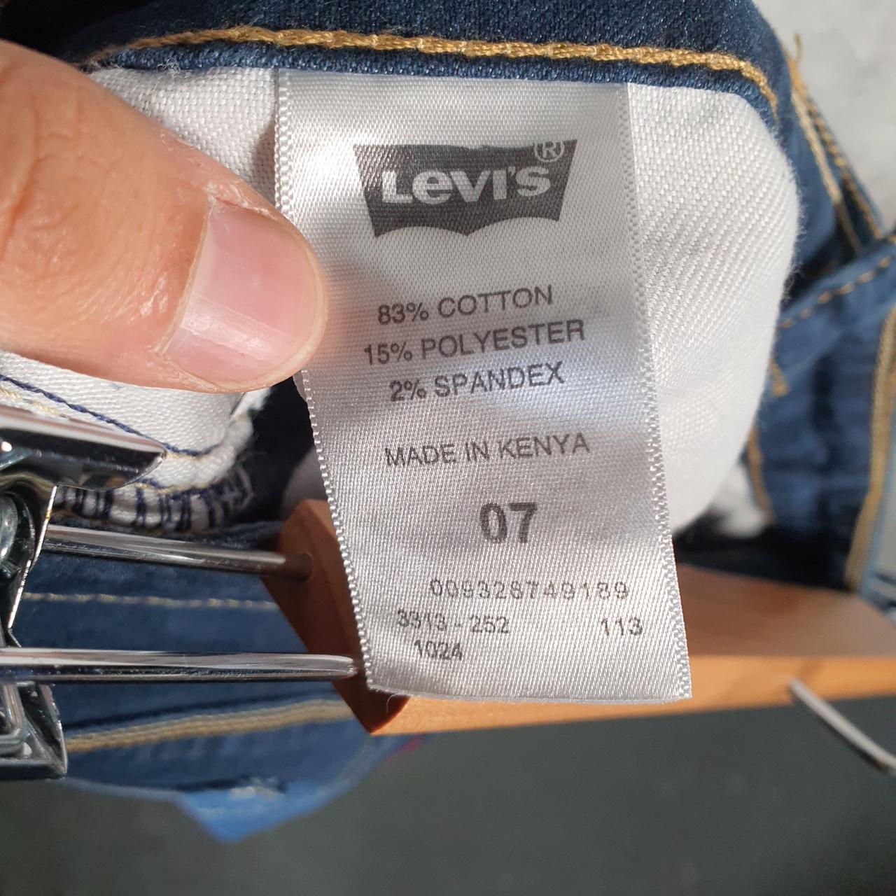 Vintage Levi’s Cut Off Shorts Jorts Cargo Womens W30 Blue Relaxed Denim