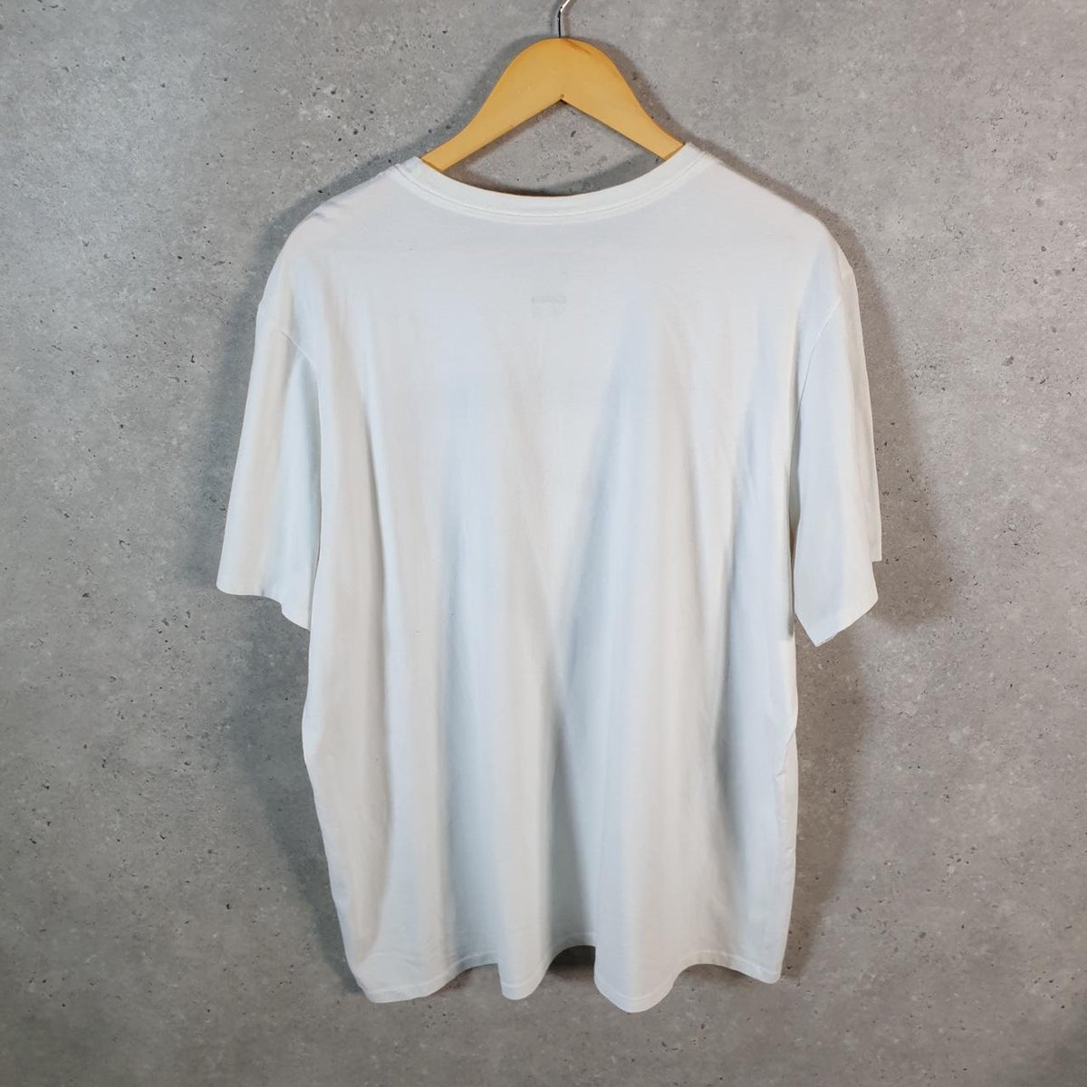 Vintage Nike Dri Fit Club Spellout T Shirt Men’s 2XL White Logo Swoosh Athletic