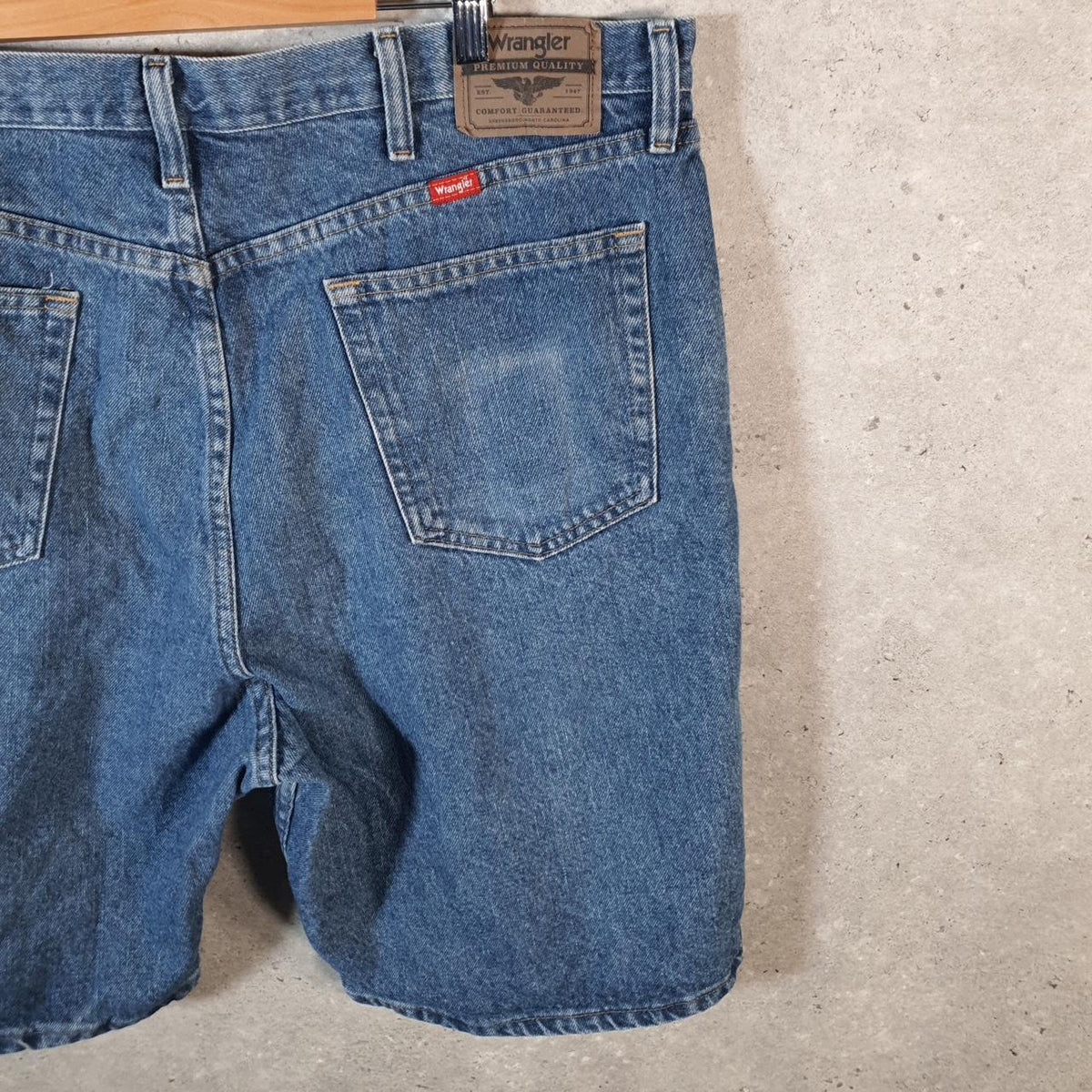Vintage Wrangler Denim Shorts Jorts Cargo Men’s W40 Blue Baggy Cotton