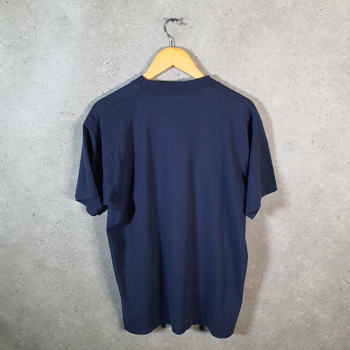 Vintage Fruit of the Loom Piranhas Great Swim 1997 Single Stitch T Shirt Men’s Large Blue C9475
