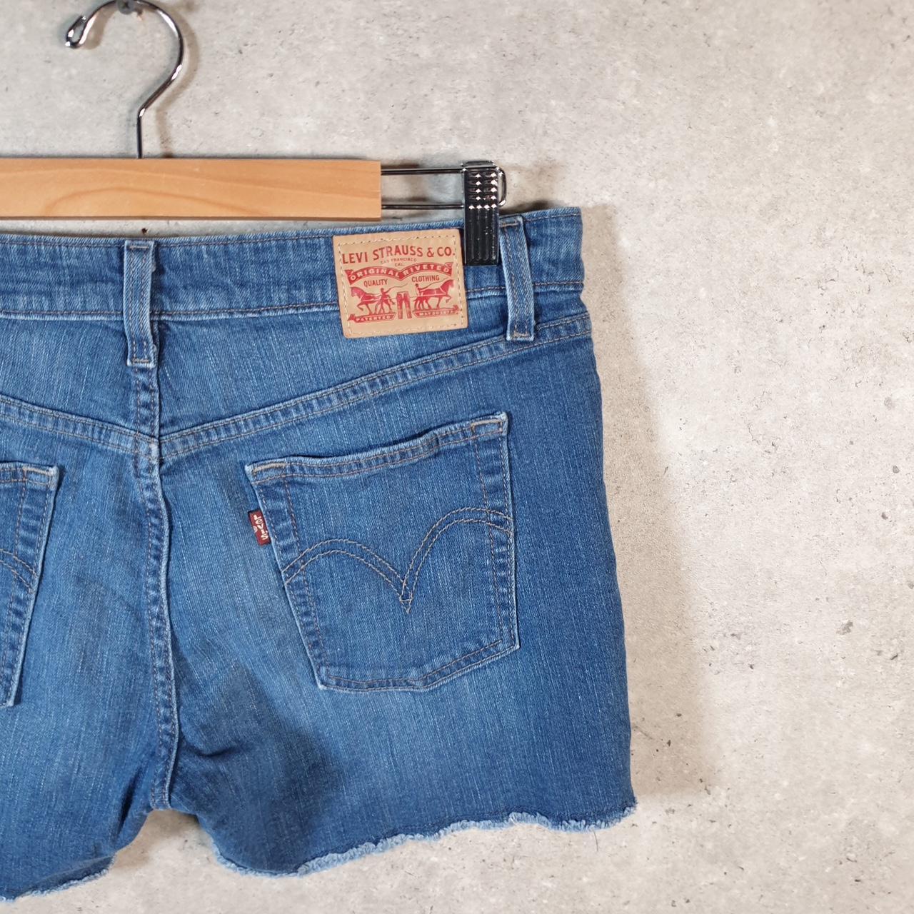 Vintage Levi’s Baggy Shorts Jorts Cargo Womens W31 Blue relaxed Denim