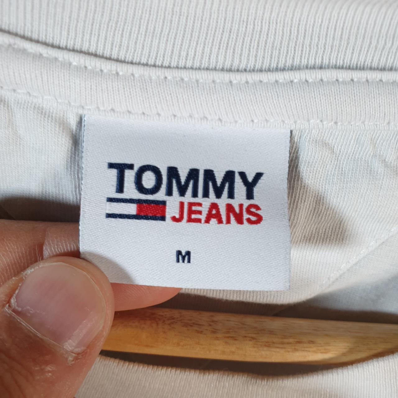 Vintage Tommy Jeans T Shirt Men’s Medium White Regular Fit Embroidered Logo