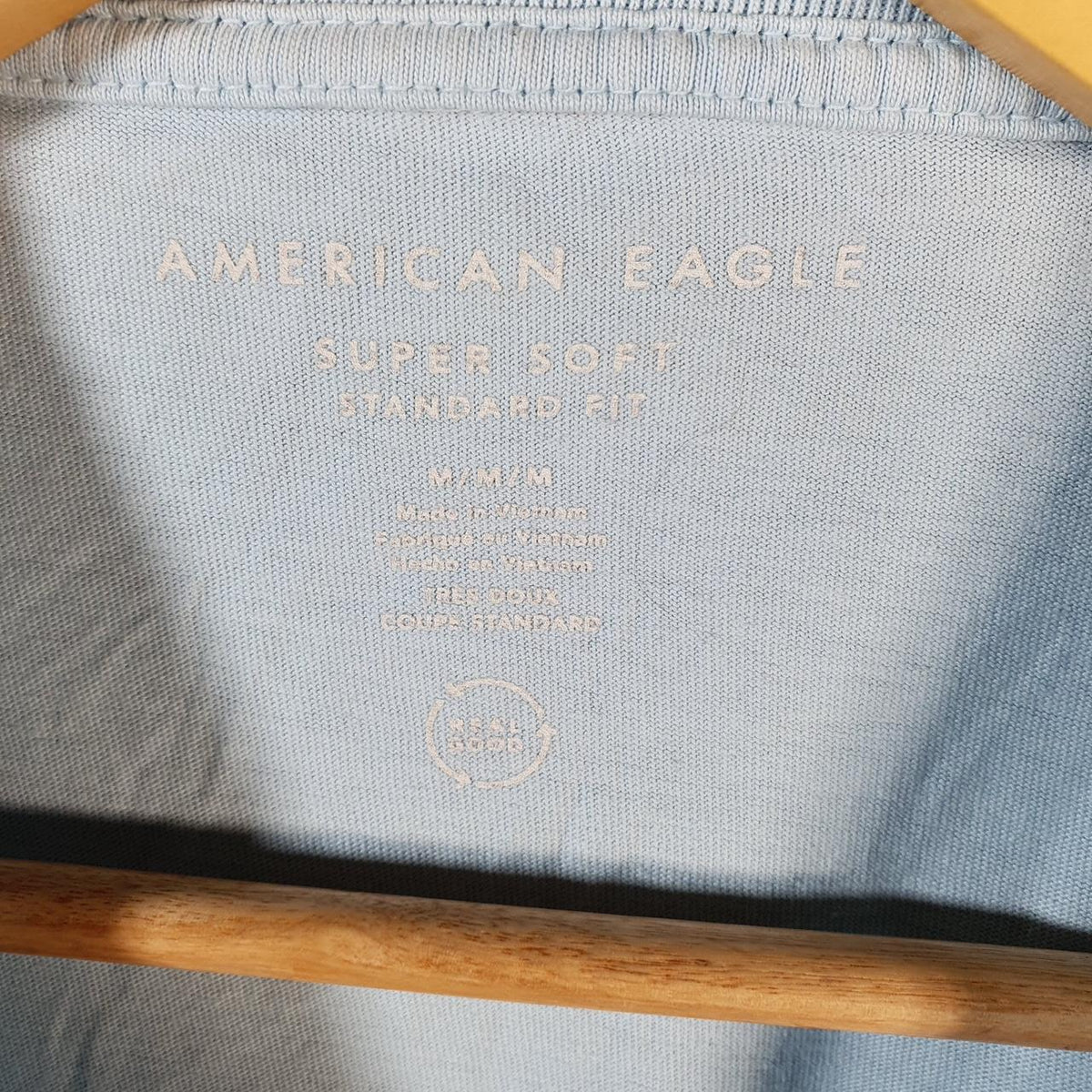 Vintage American Eagle Embroidered Logo T Shirt Mens Medium Blue Athletic Casual