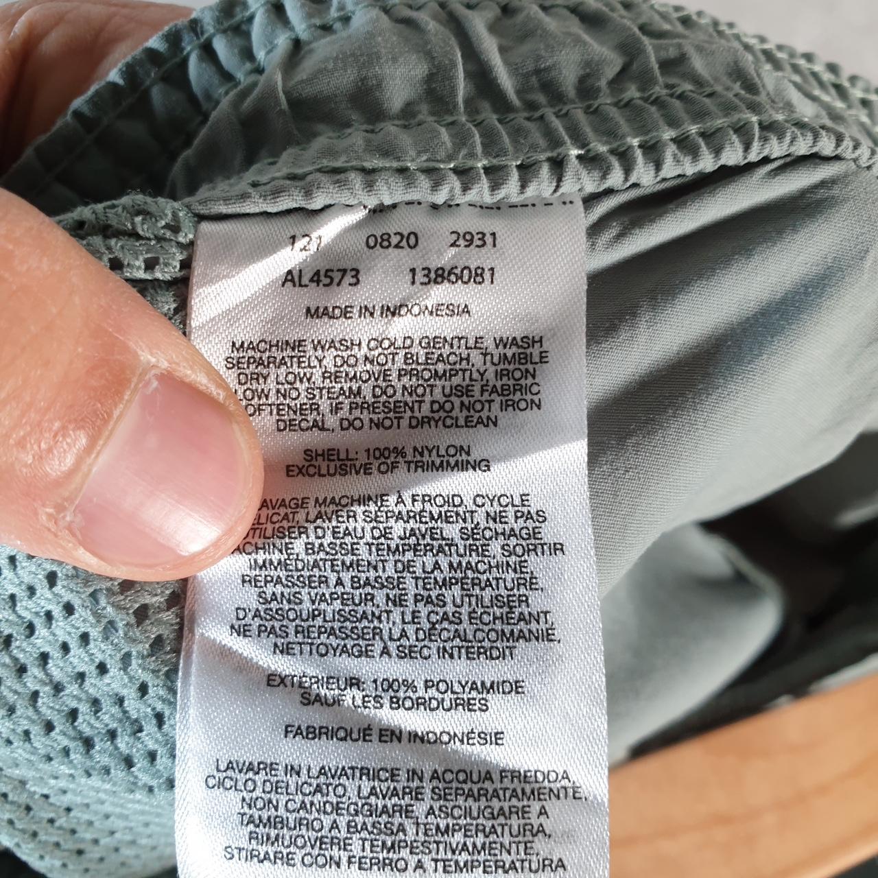 Vintage Columbia Performance Fishing Gear Shorts Womens Large Blue Athletic Hiking