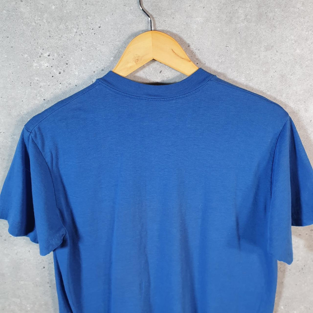 Vintage Vietnam Force Fitness champions USA Single Stitch T Shirt Men’s Small Blue C8107