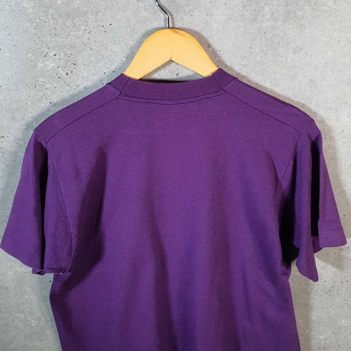 Vintage Fruit of the Loom Flowers Floral 90s USA Single Stitch T Shirt Men’s Medium Purple C9650