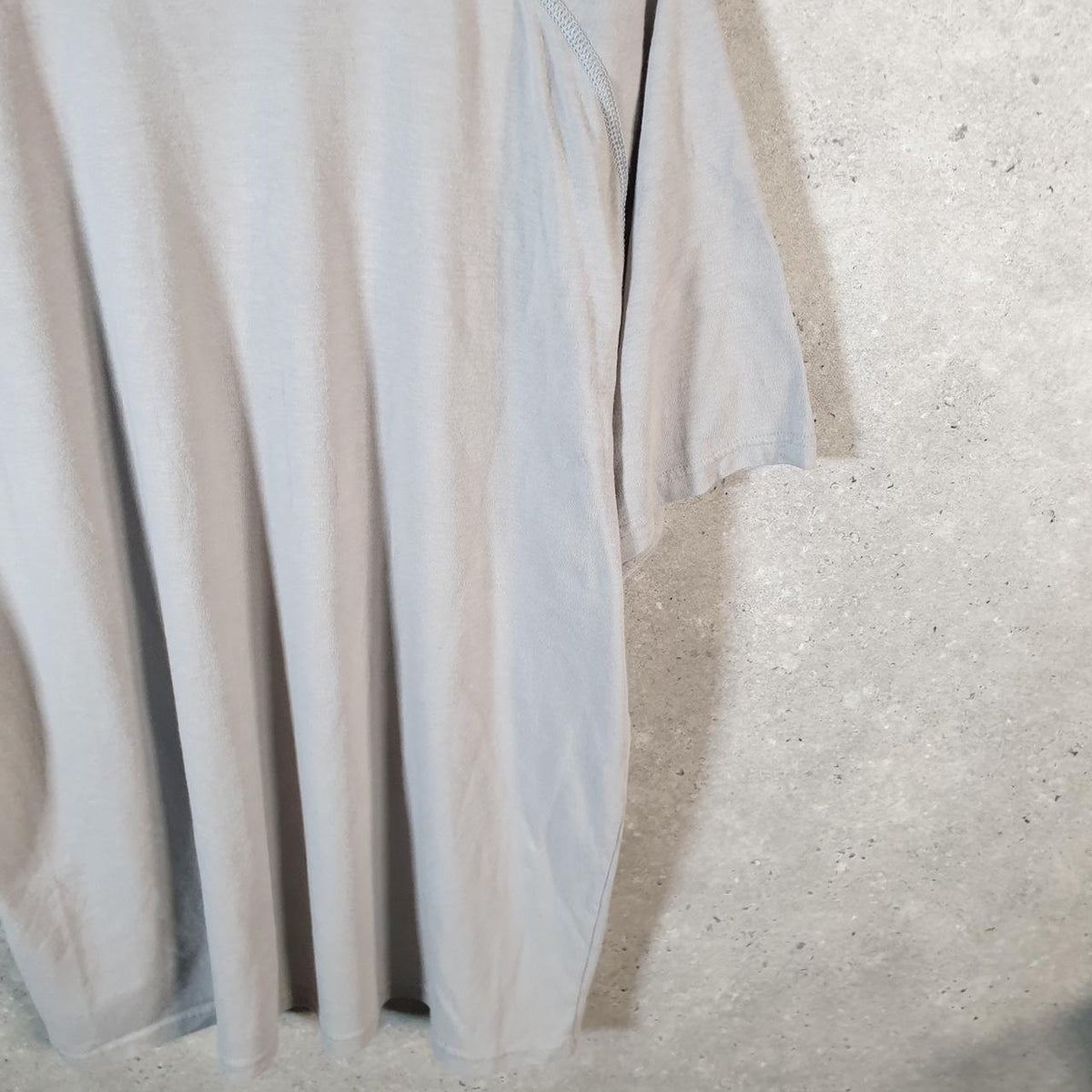 Vintage Nike Pro Performance Fit Dry T Shirt Men’s XL Grey Logo Printed Swoosh