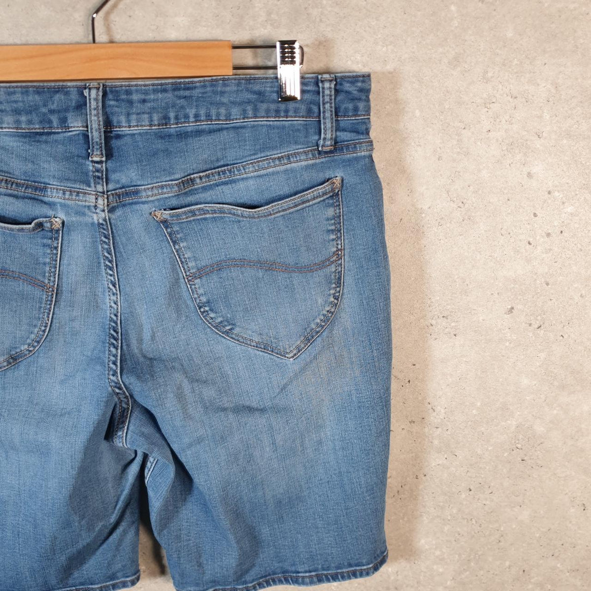 Vintage Lee Baggy Shorts Jorts Cargo Womens W36 Blue Relaxed Denim