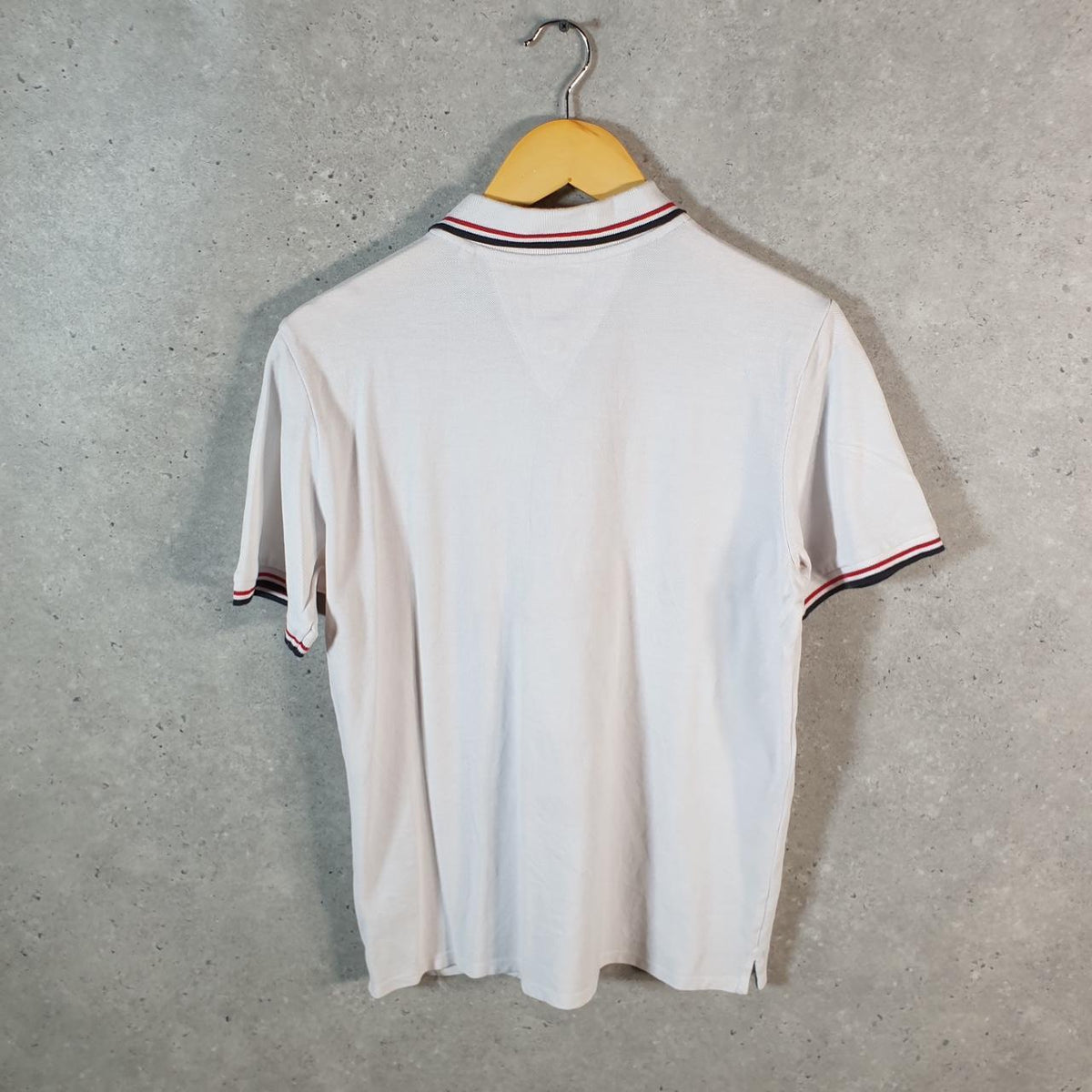 Vintage Guess Los Angeles Polo Shirt Men’s Medium White Graphic Spellout Logo