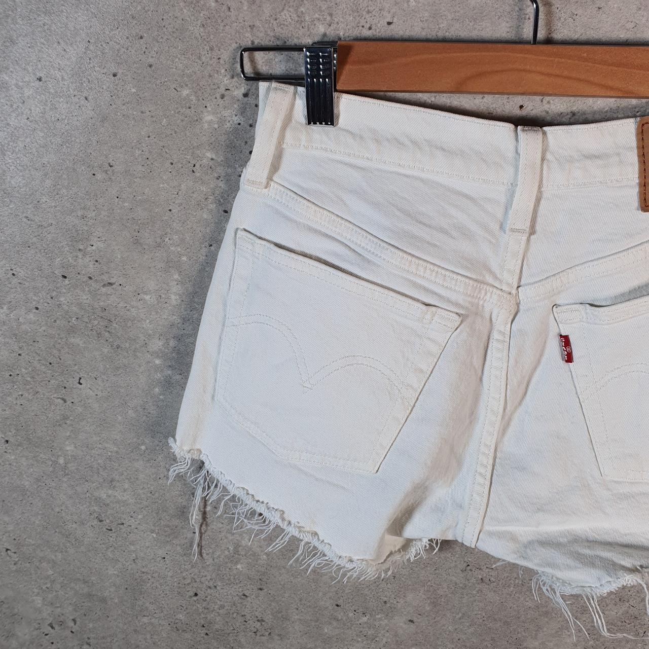 Vintage Levi’s 501 Cut Off Shorts Jorts Cargo Womens W25 White Relaxed Denim