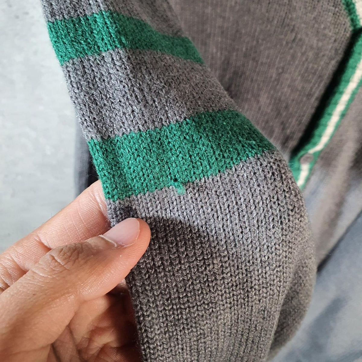 Vintage Harry Potter Knit Cardigan Sweater Mens Small Grey Embroidered Logo
