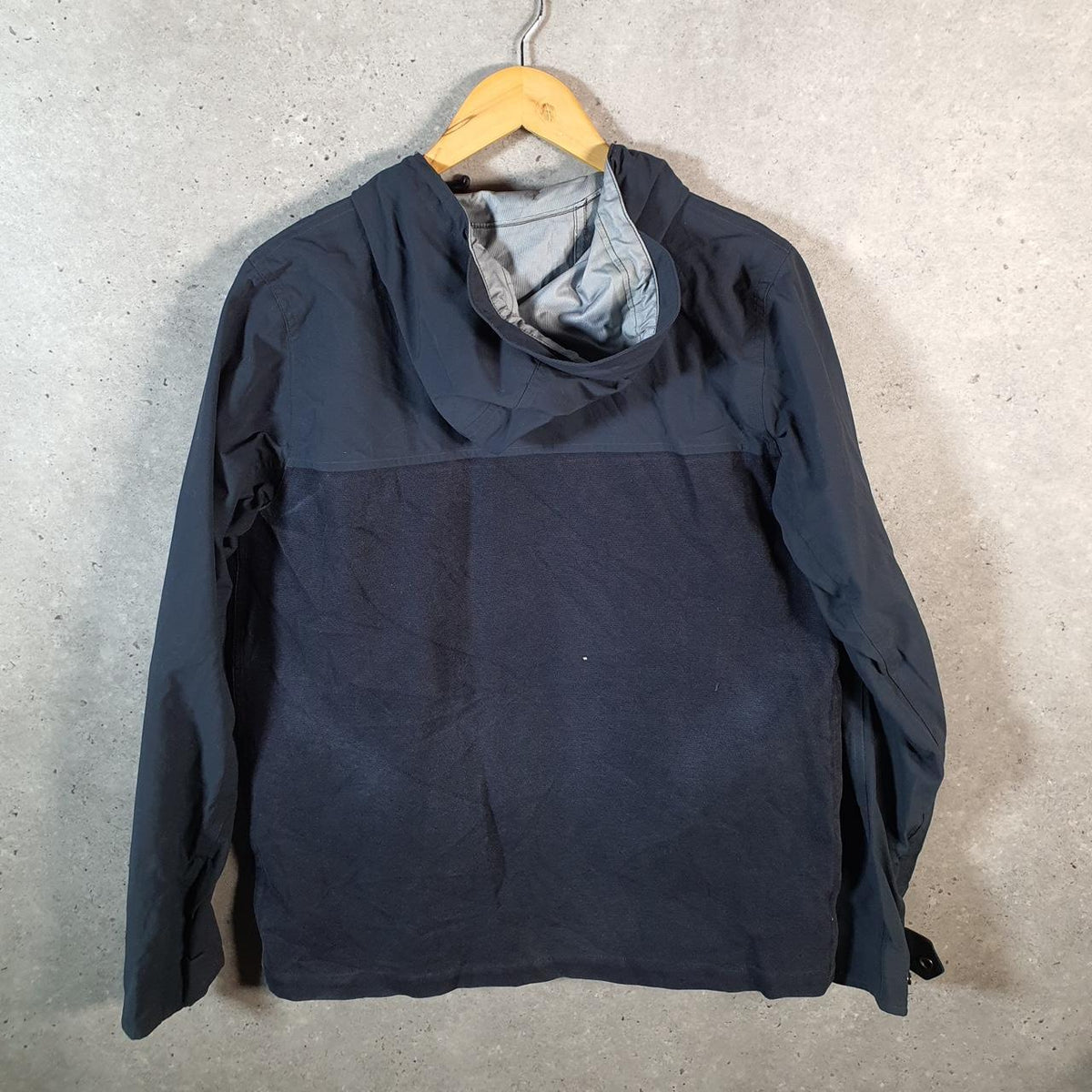 Vintage Carhartt Howard Jacket Seam Sealed Men’s Medium Marlin Jet Waterproof Big Fish Vintage