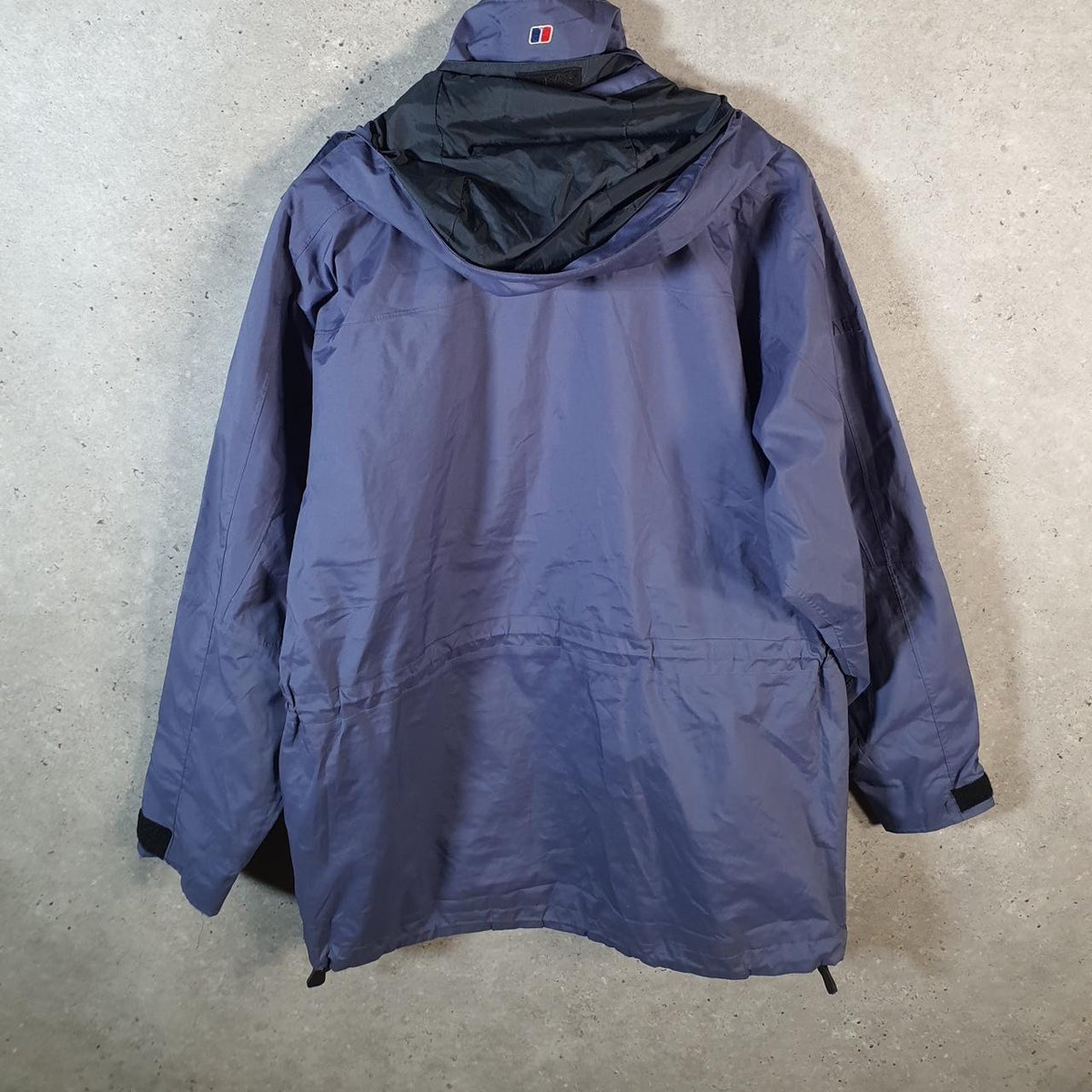 Vintage Bergahus Shell Jacket Women’s UK12 Purple Logo Full Zip Winter