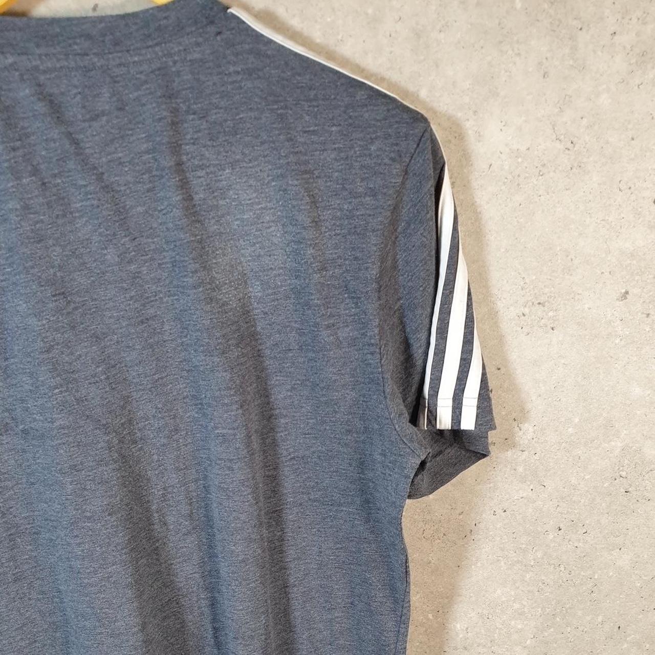 Vintage Adidas Spellout T Shirt Men’s Medium Grey Three Stripes Logo Athletic