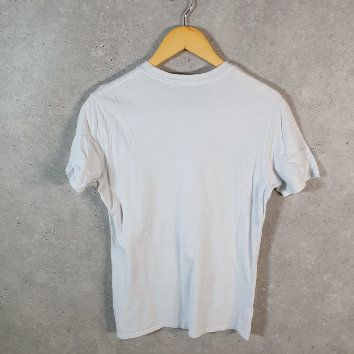 Vintage Guess Spellout Graphic T Shirt Men’s Small White Casual Sports Logo Athletic