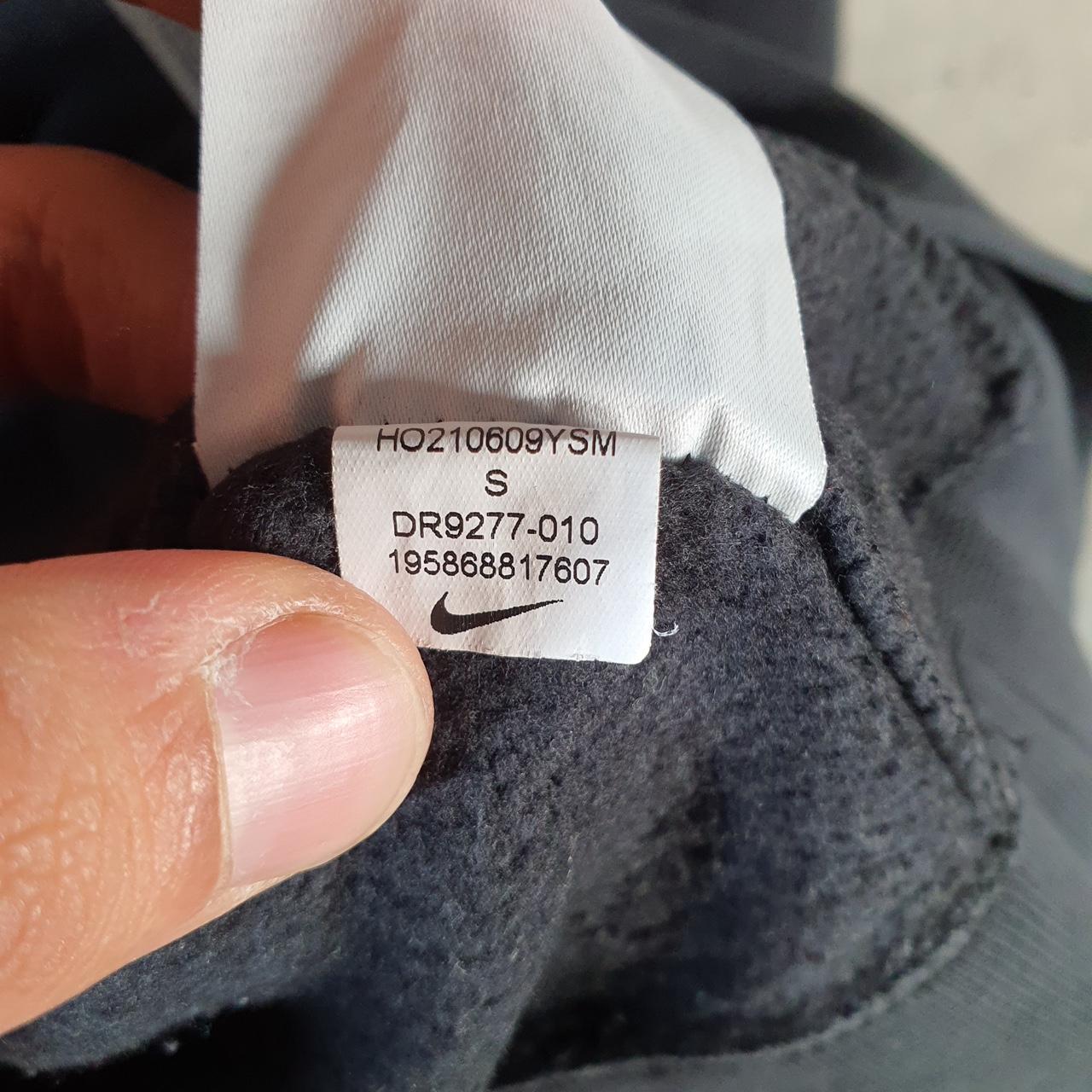 Vintage Nike Club Embroidered Sweatshirt Men’s Small Black Swoosh Y2K Pullover Logo