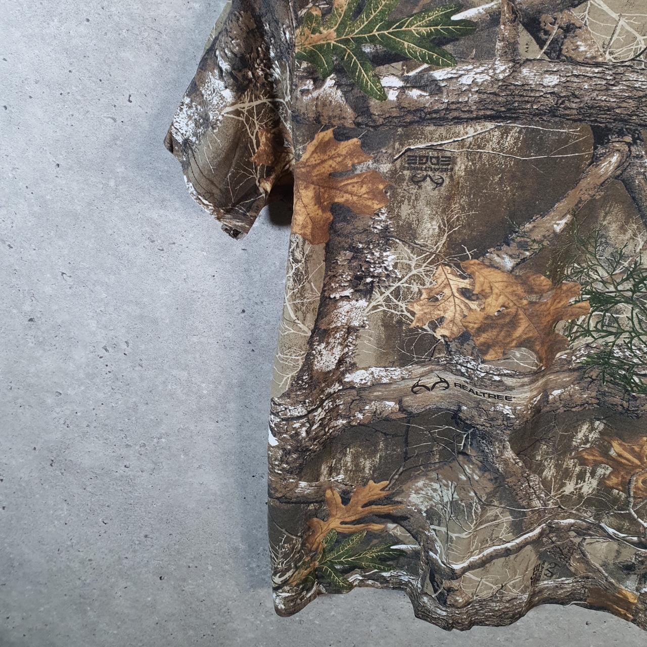 Vintage Lincoln Outfitters RealTree Camoflauge T Shirt Womens Large Camo Short Sleeve