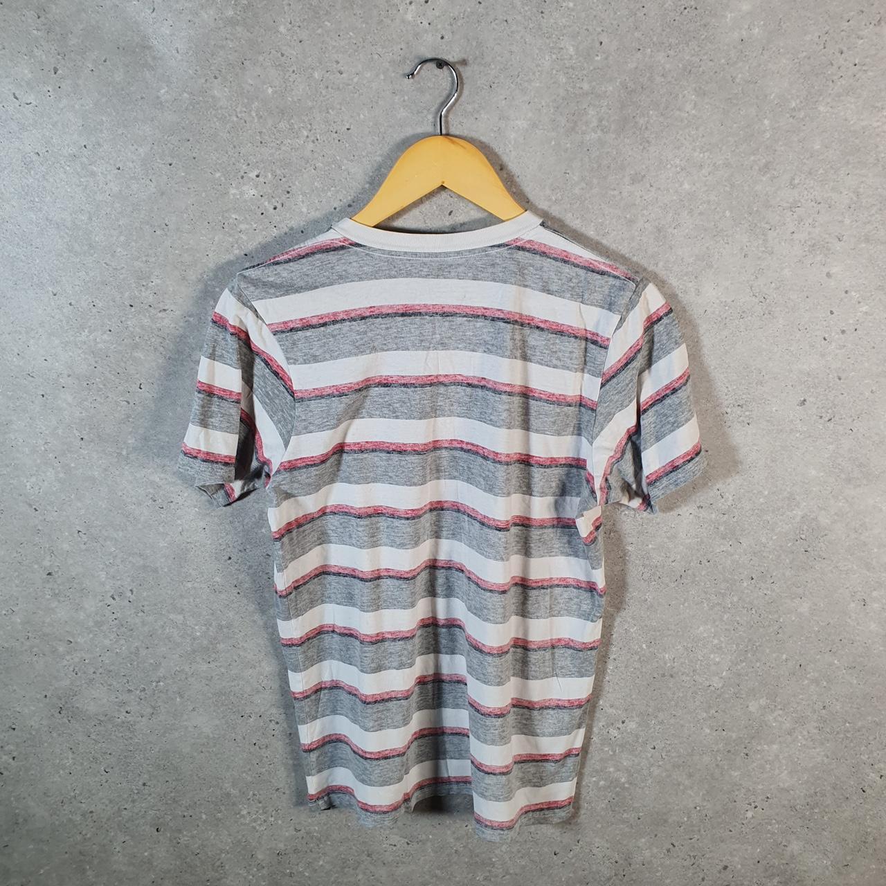 Vintage Hurley Graphic T Shirt Men’s Small Grey Striped Casual Sports Logo Athletic