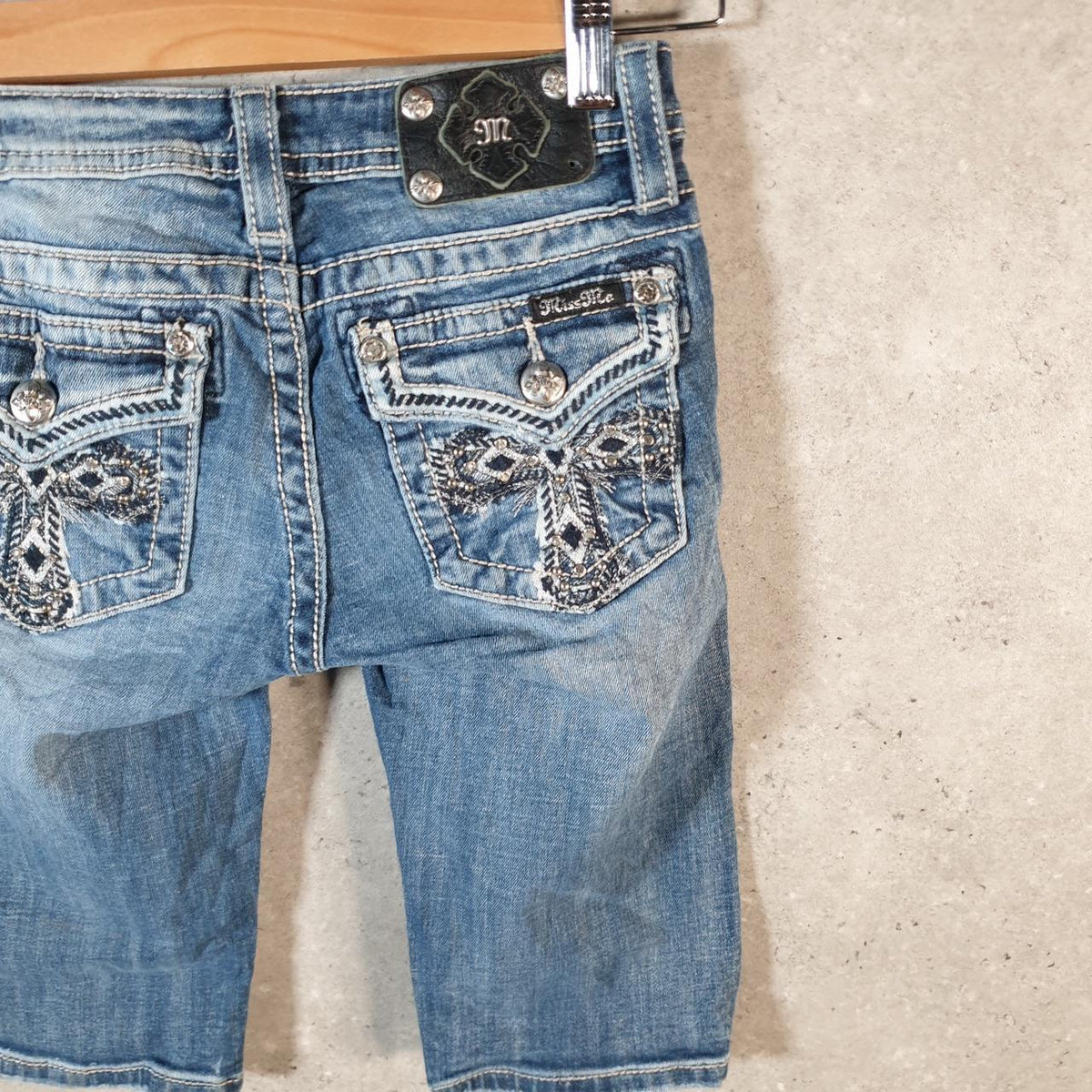 Vintage Miss Me Baggy Y2K Hip Hop Jeans Shorts Jorts Womens W24 Blue Denim Low Rise