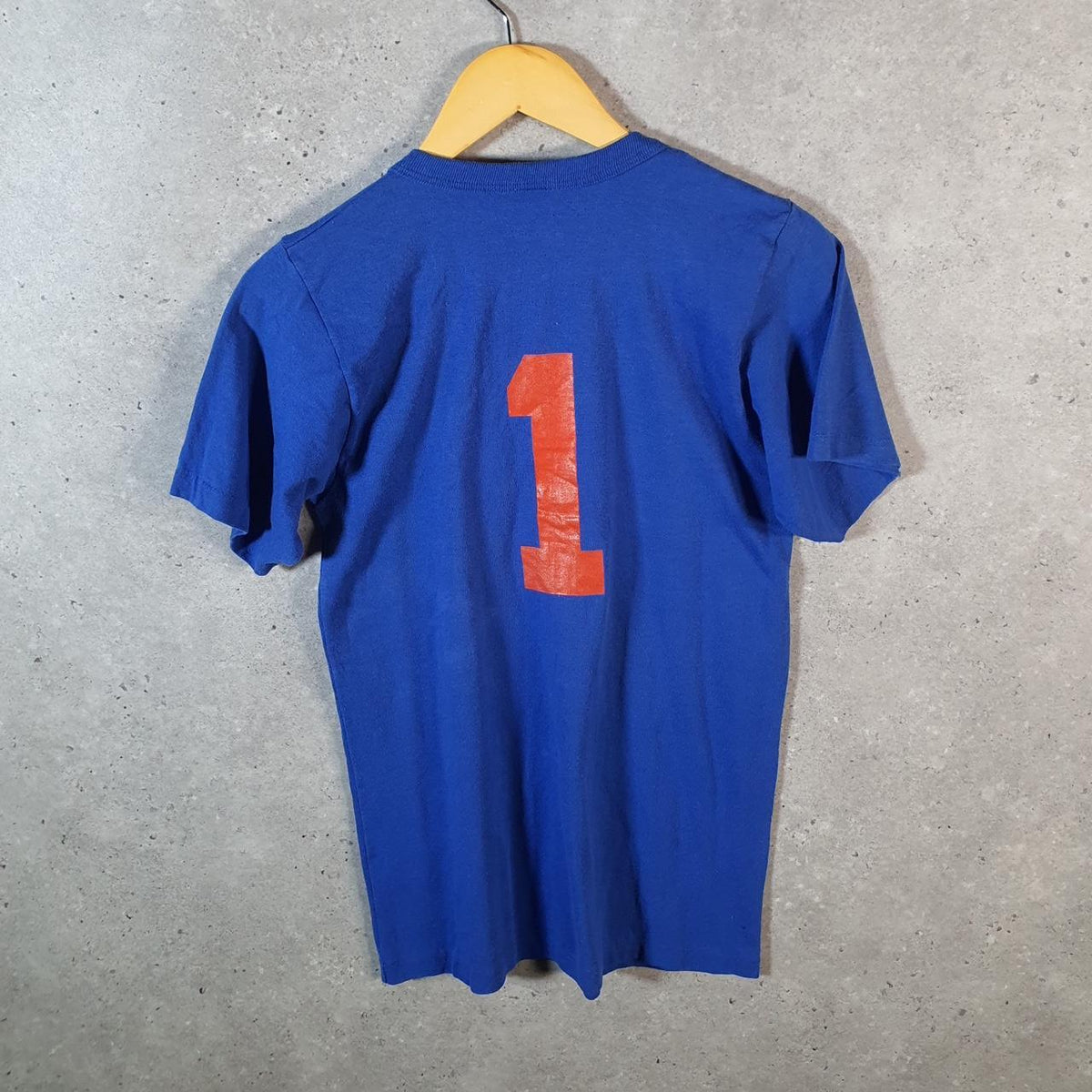 Vintage Russell Athletic 90s Pro Sport USA Single Stitch T Shirt Men’s Small Blue