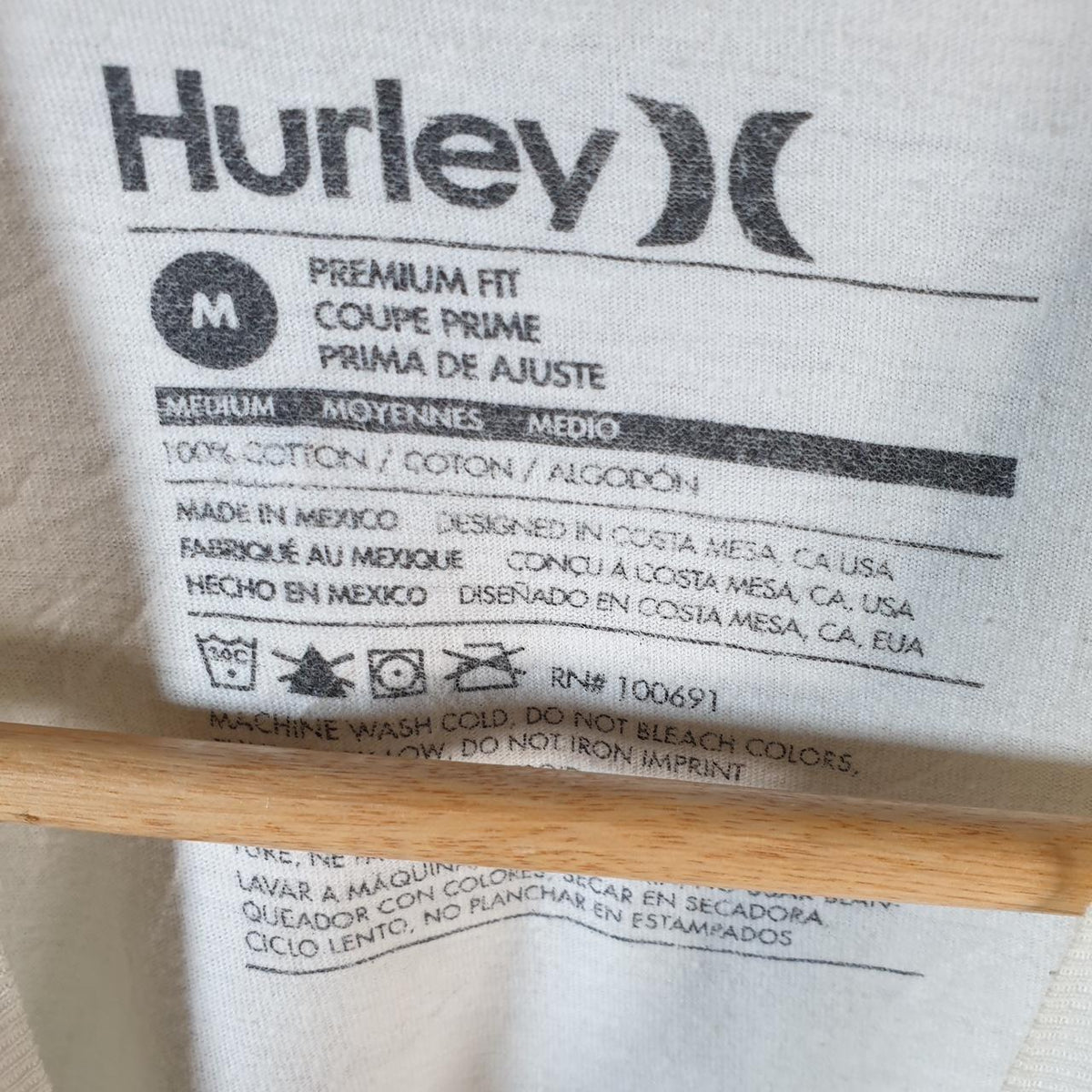Vintage Hurley T Shirt Men’s White Medium Casual Sports Logo Athletic