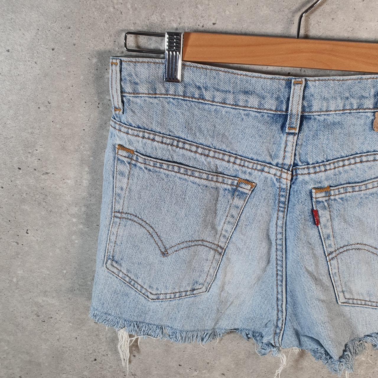 Vintage Levi’s Cut Off Baggy Shorts Jorts Cargo Womens W28 Blue Relaxed Denim