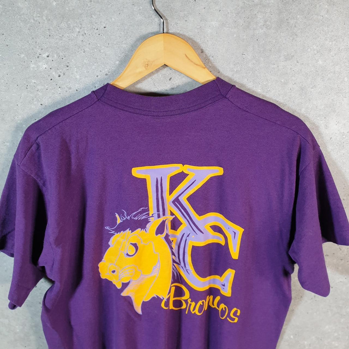 Vintage Fruit of the Loom KC Broncos USA 90s Single Stitch T Shirt Men’s large Purple C8364