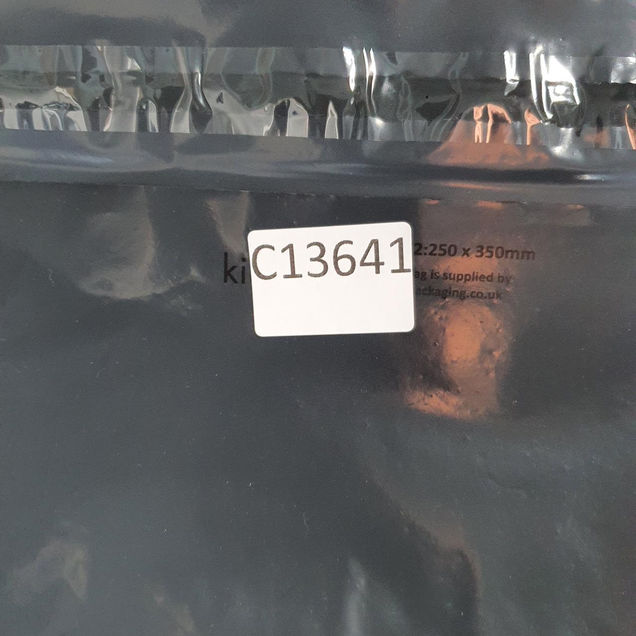 Vintage Ralph Lauren Button Down Shirt Men’s Medium Blue Checkered Cotton Pockets