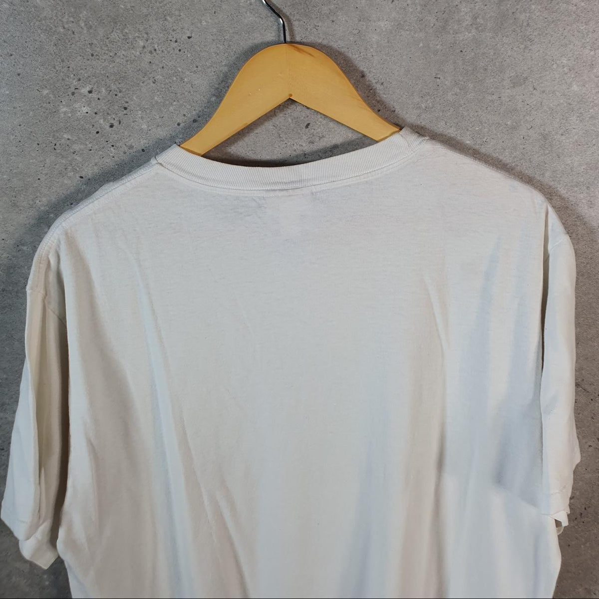 Vintage Adidas Spellout T Shirt Shirt Men’s Medium White Logo Athletic C9668