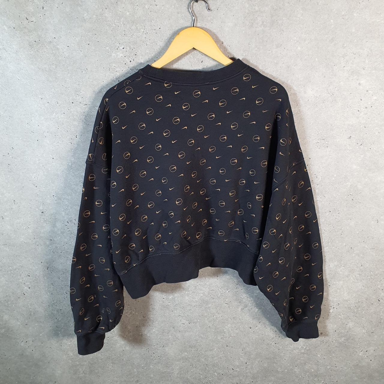 Vintage Nike All Over Cropped Sweatshirt Womens M Black Swoosh Y2K Pullover Logo