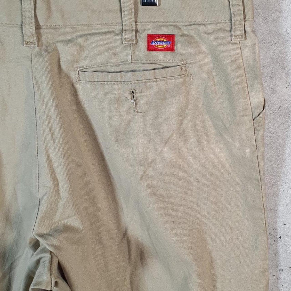 Vintage Dickies Carpenter Shorts Jorts Cargo Womens W36 Brown Relaxed Fit Baggy Big Fish Vintage