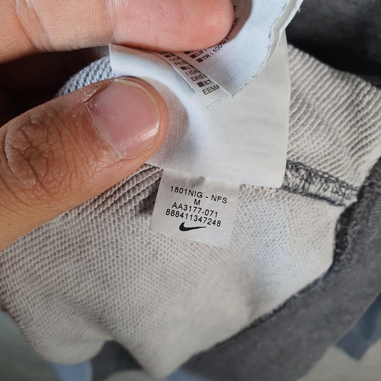 Vintage Nike Club Sweatshirt Men’s Medium Grey Swoosh Y2K Pullover Logo