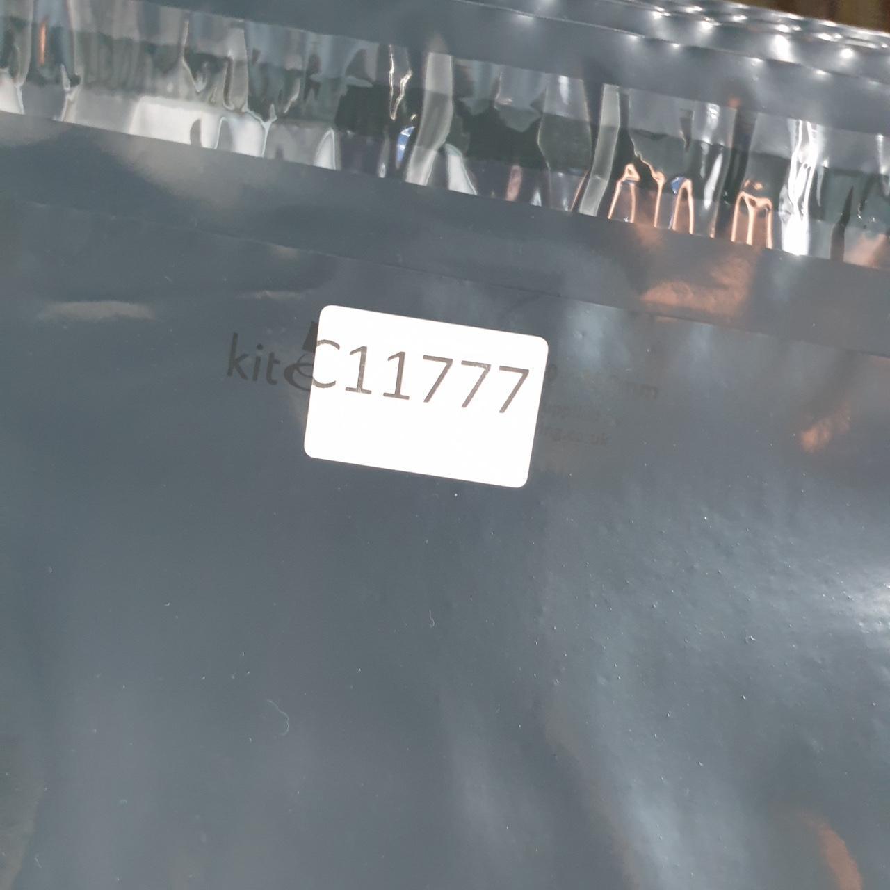 Vintage Hurley Graphic T Shirt Men’s Medium White Casual Sports Logo Athletic