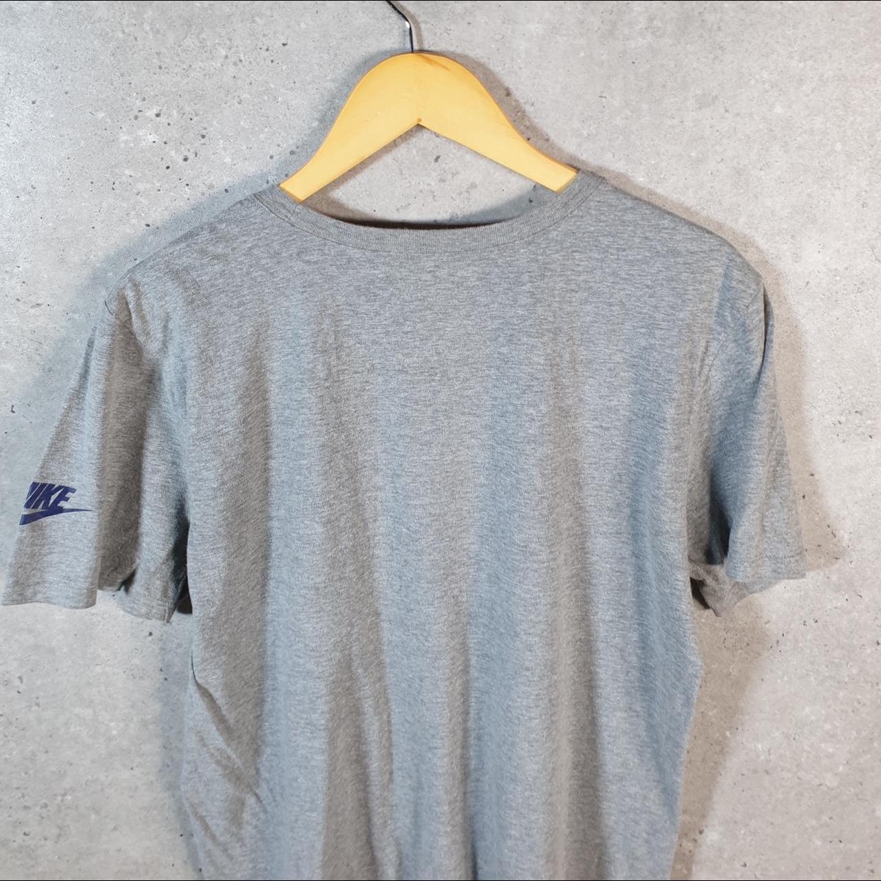 Vintage Nike Spellout Club T Shirt Men’s Medium Grey Logo Swoosh Athletic C9960