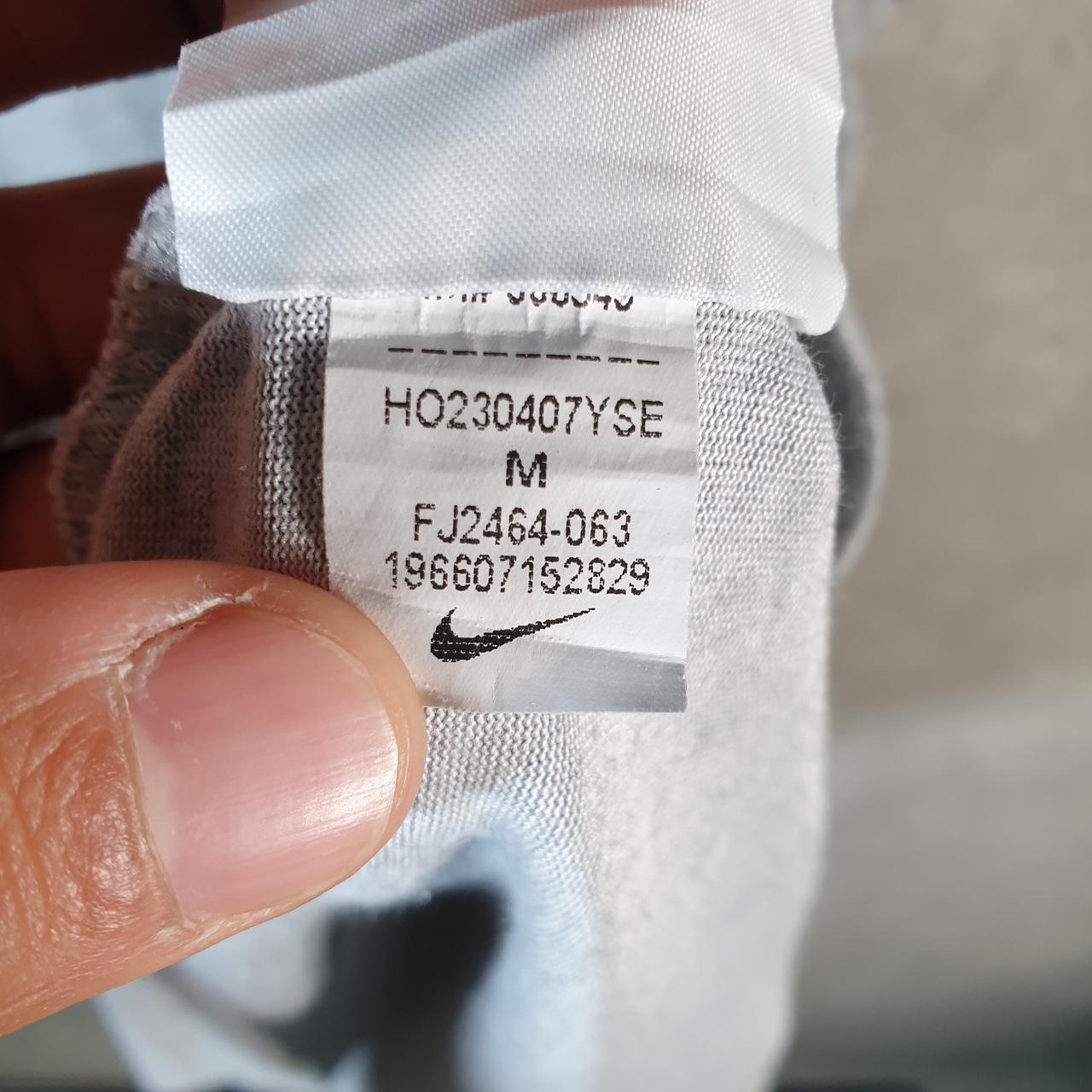 Vintage Nike Dri Fit T Shirt Men’s Medium Grey Logo Printed Swoosh Athletic