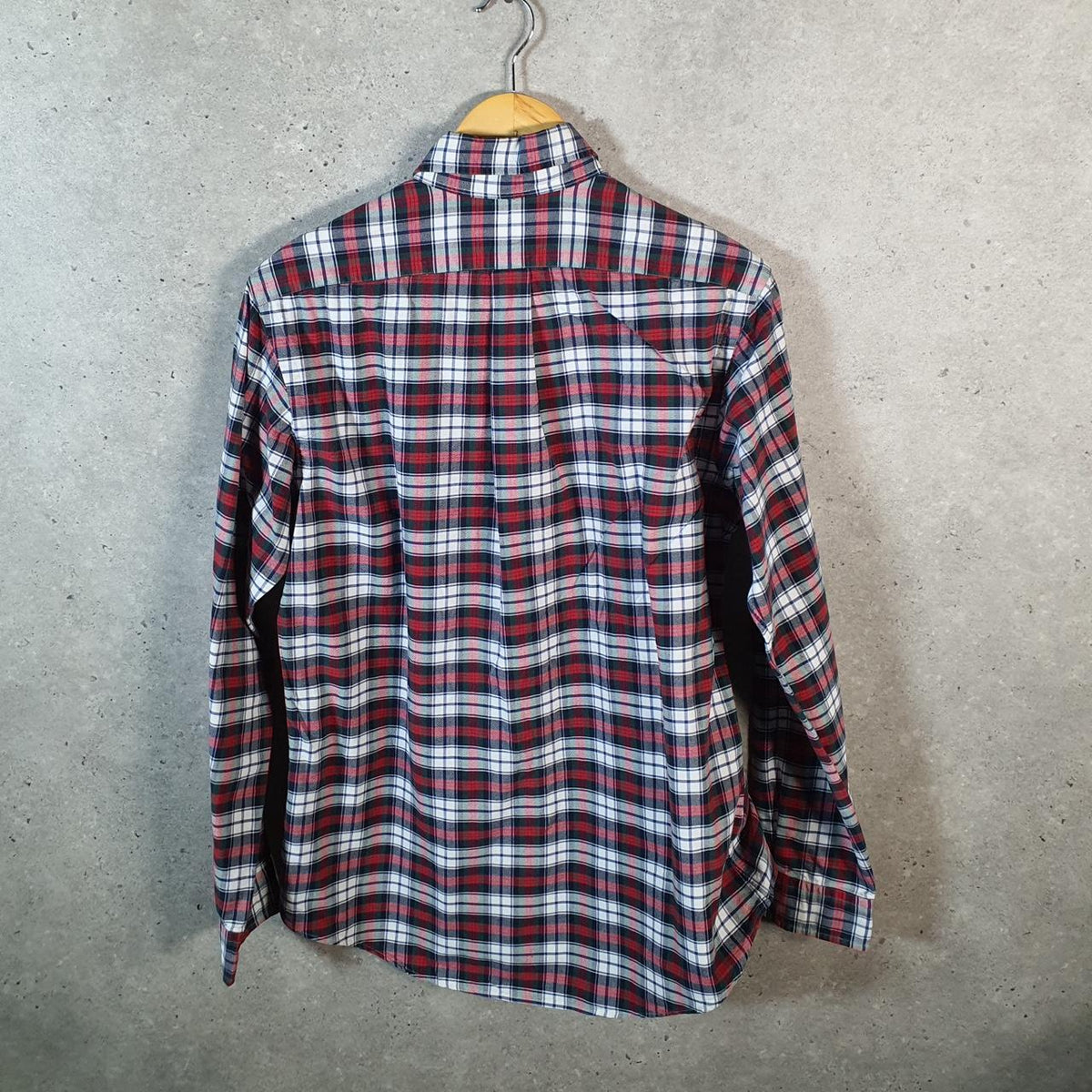 Vintage Ralph Lauren Button Down Shirt Men’s Medium Red Checkered Custom Fit Cotton Pony Big Fish Vintage