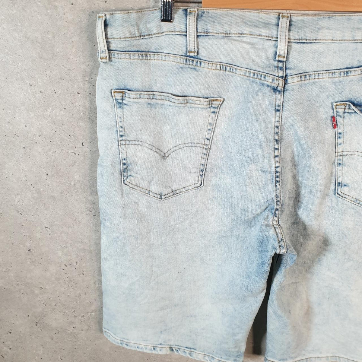 Vintage Levi’s 502 Baggy Shorts Jorts Cargo Men’s W42 Blue Relaxed Denim