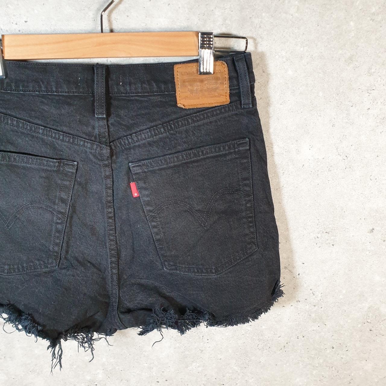 Vintage Levi’s Baggy Shorts Jorts Cargo Womens W30 Black Relaxed Denim