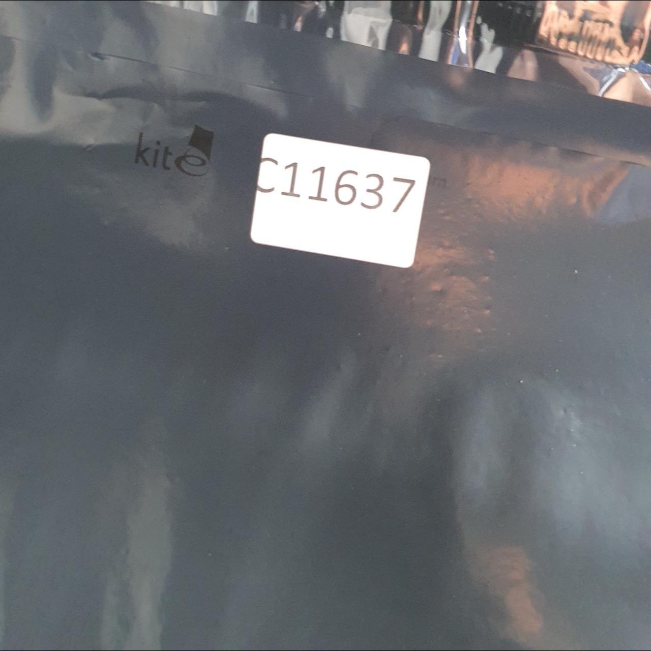 Vintage Tommy Hilfiger T Shirt Men’s Large Blue Striped Classic Fit Embroidered Logo