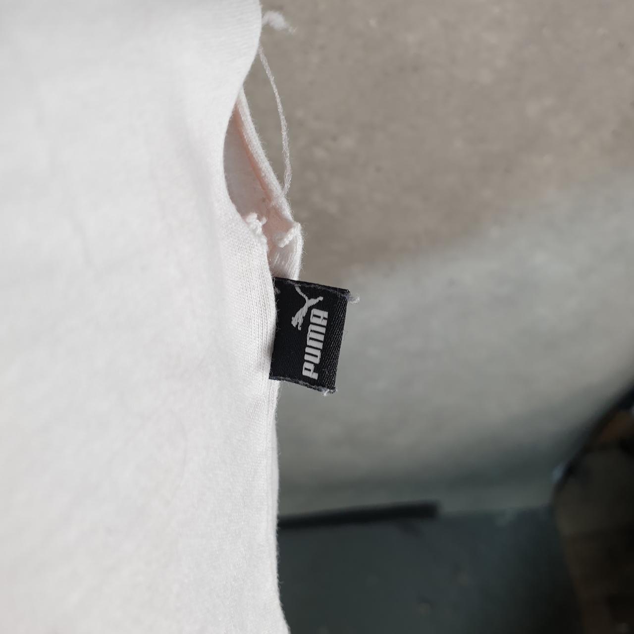 Vintage Puma Richmond Virginia Spellout T Shirt Men’s Medium White sports Logo Athletic