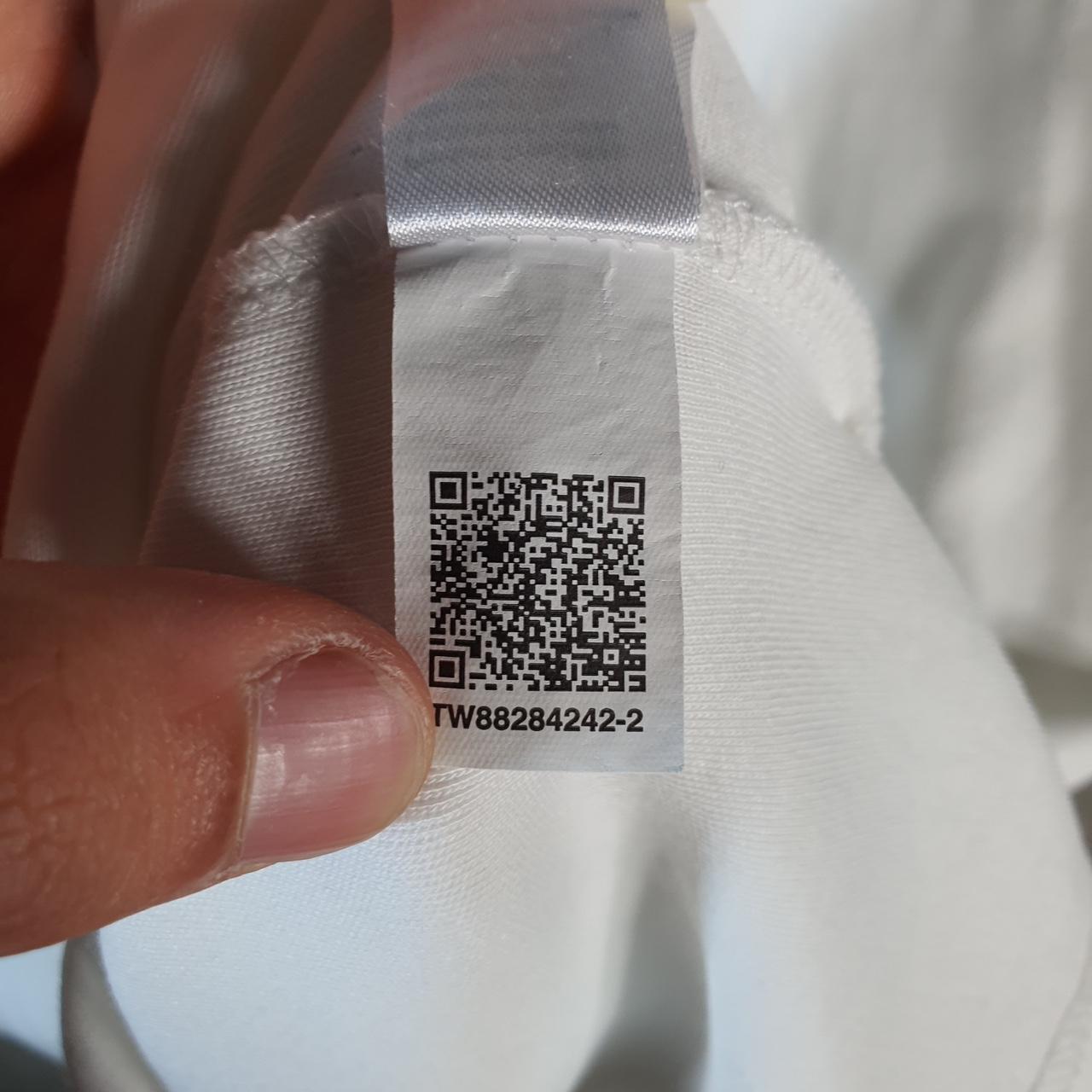 Vintage Tommy Hilfiger Polo Shirt Men’s Large White Custom Fit Embroidered Logo