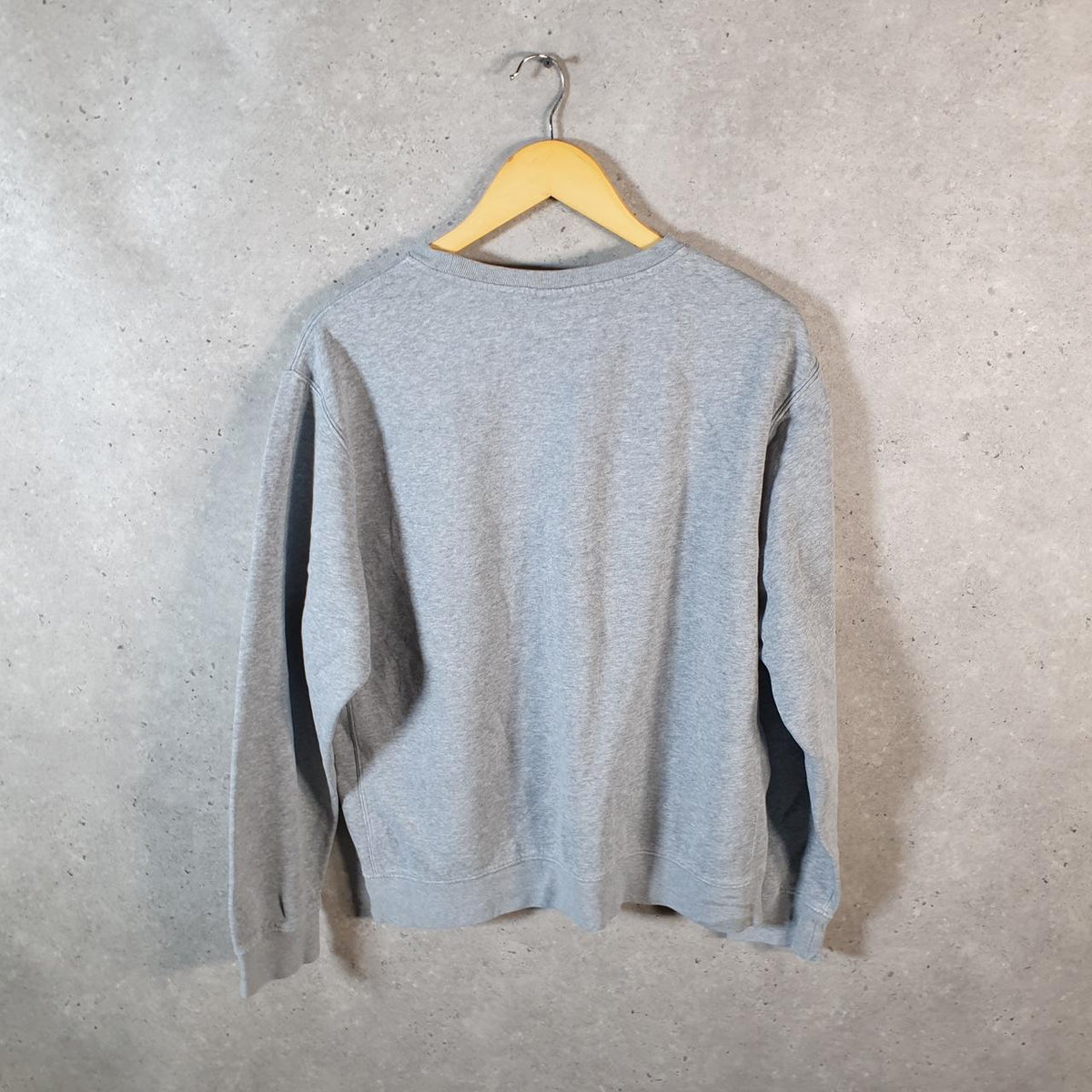 Vintage Nike Club Embroidered Sweatshirt Men’s Medium Grey Swoosh Y2K Pullover Logo