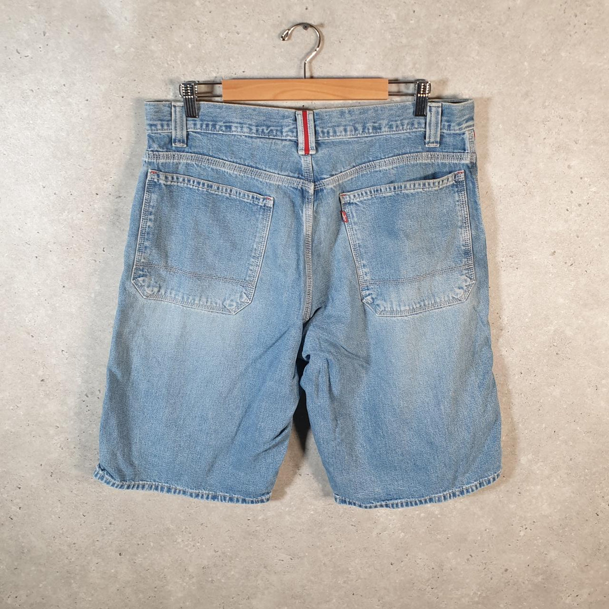 Vintage Levi’s Baggy Shorts Jorts Cargo Mens W36 Blue Relaxed Denim
