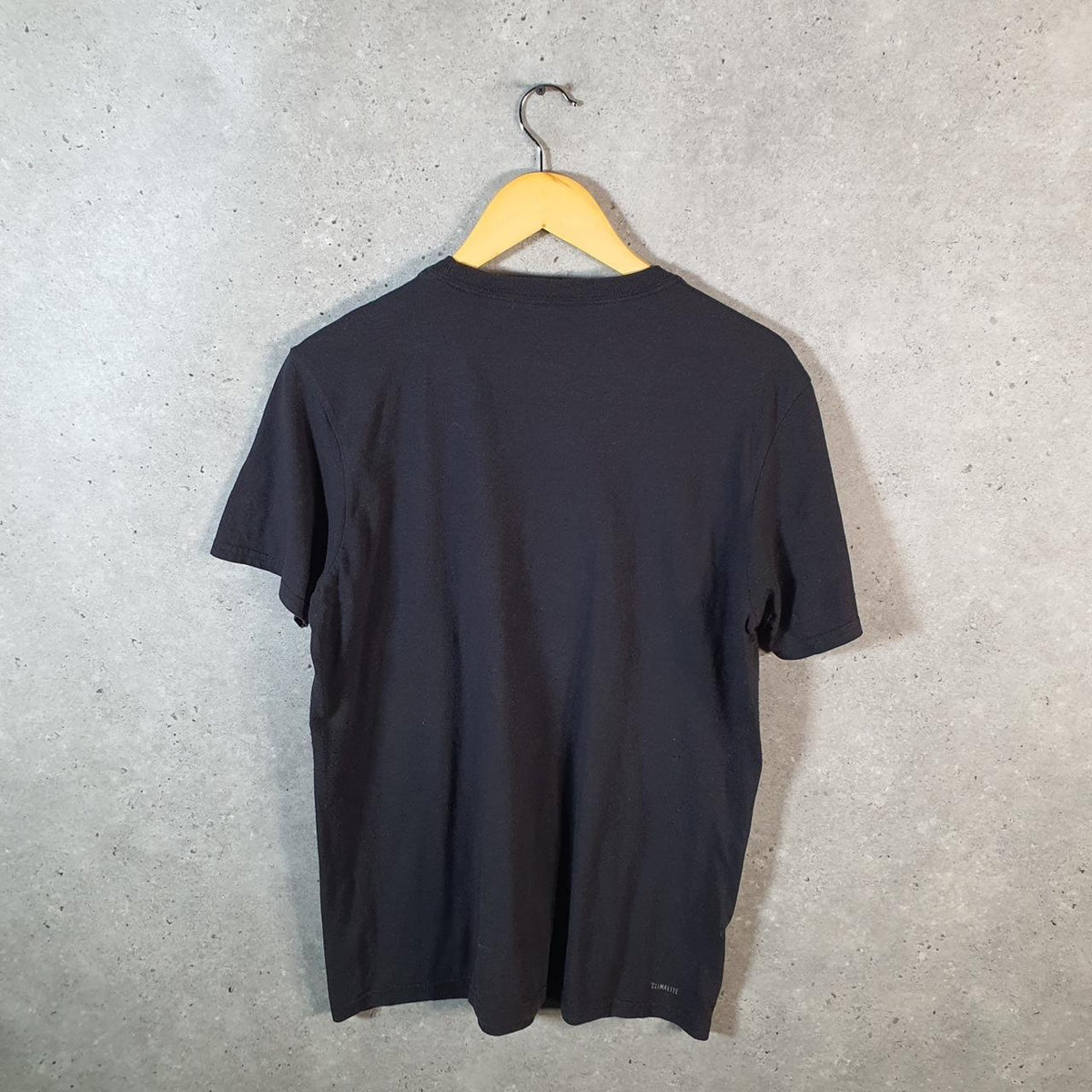 Vintage Adidas Go Tee Performance T Shirt Shirt Men’s Medium Black Three Stripes Logo Athletic