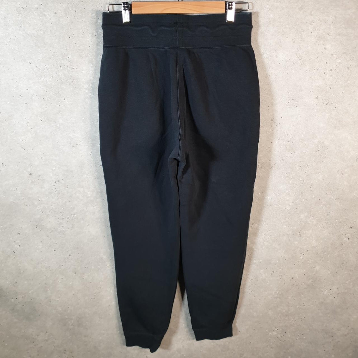 Vintage Nike Club Sweatpant Joggers Mens Medium Black Swoosh Sports Tracksuit Big Fish Vintage