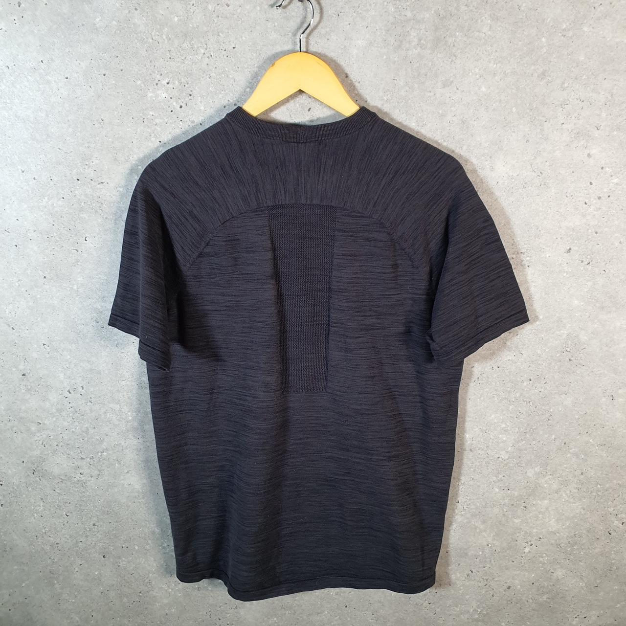 Vintage Nike Tech Fleece Club Graphic T Shirt Men’s Medium Black Swoosh Athletic