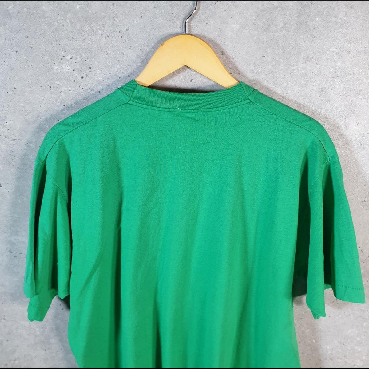 Vintage Fruit of the Loom Kelly Eagles USA 90s Single Stitch T Shirt Men’s Large Green C8787