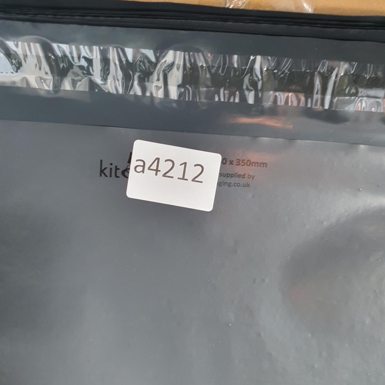 Vintage Levi’s Cut Off Baggy Shorts Jorts Cargo Womens W28 Black Relaxed Denim A4212